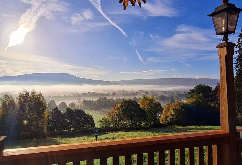Waldquelle   Baumhaushotel Aerzen