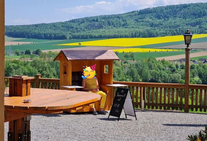 Waldquelle   Baumhaushotel Aerzen