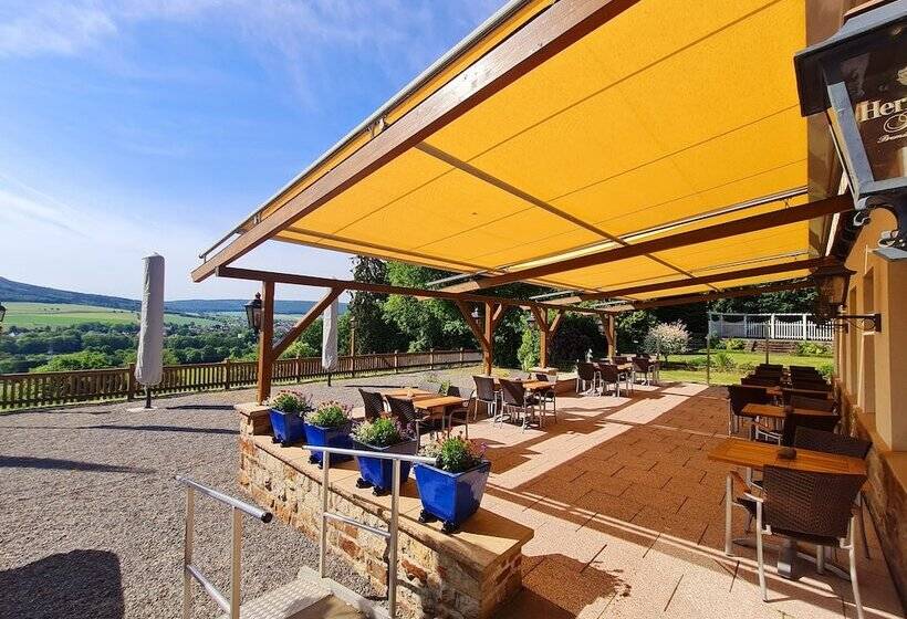 Waldquelle   Baumhaushotel Aerzen