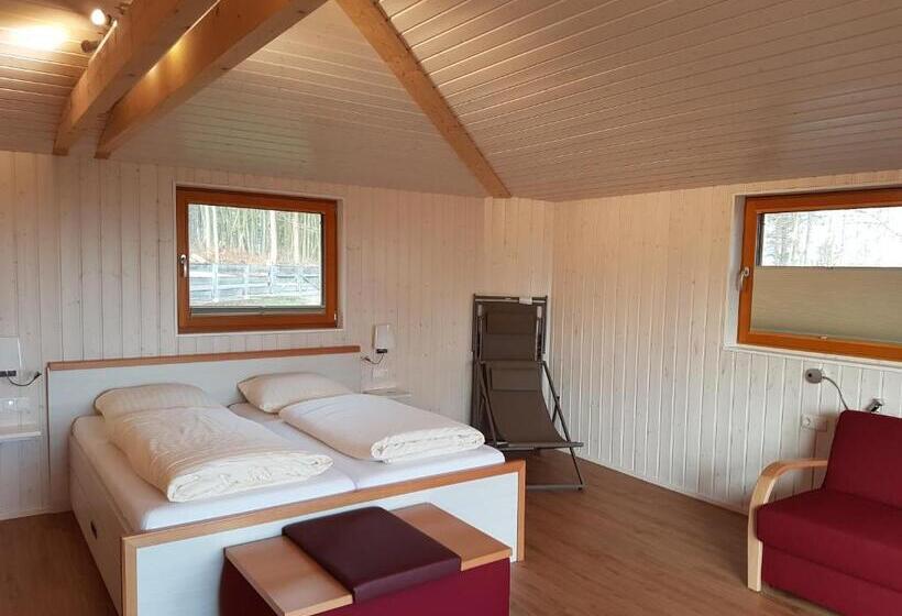 Waldquelle   Baumhaushotel Aerzen