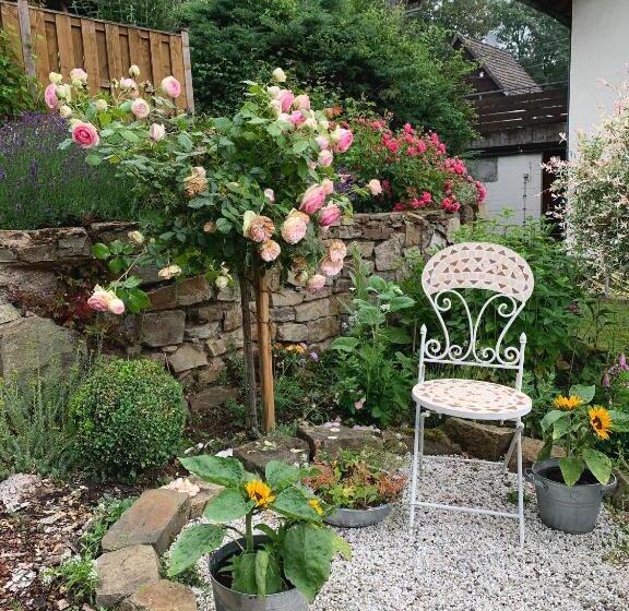 Waldquelle   Baumhaushotel Aerzen