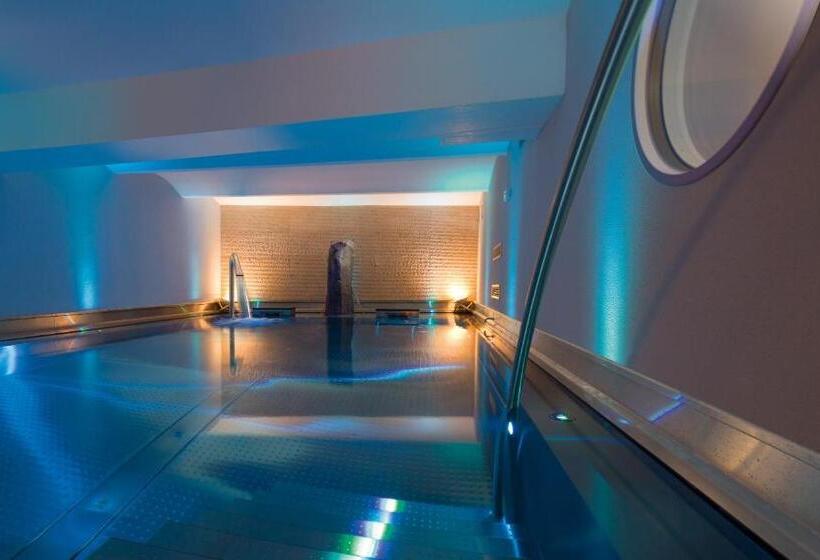 Yachthotel Helvetia Spa  Und Wellnessdomizil
