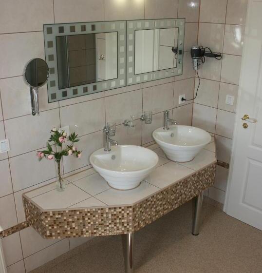 ベッドアンドブレックファースト Am Donaubogen