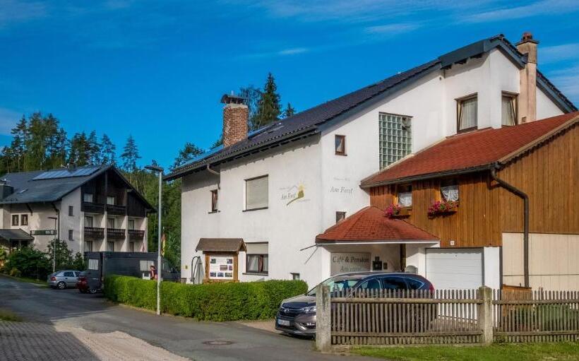 住宿加早餐  Landhaus Am Forst