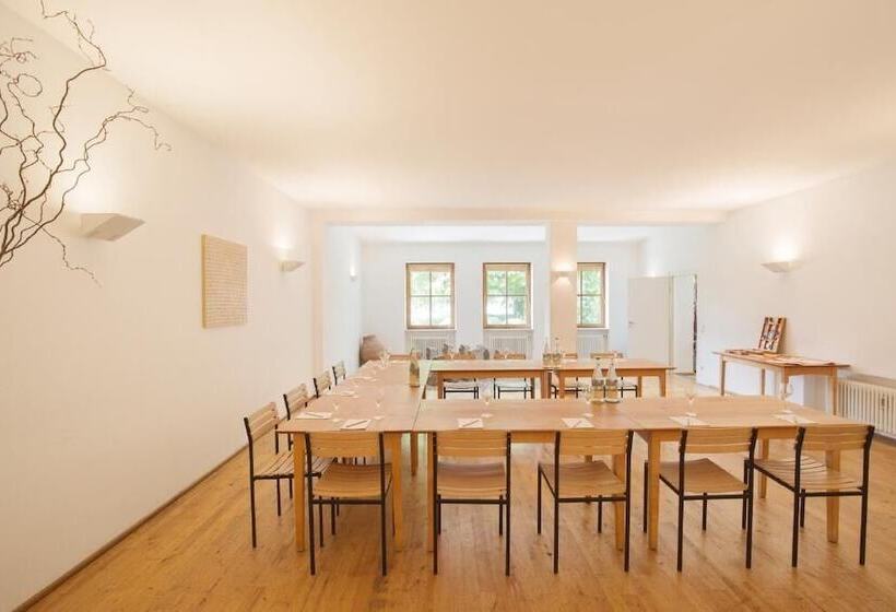 בית מלון כפרי Alter Wirt Gmbh In Grünwald