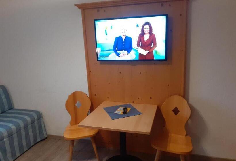 Отель Berggasthof Sonne Allgäu