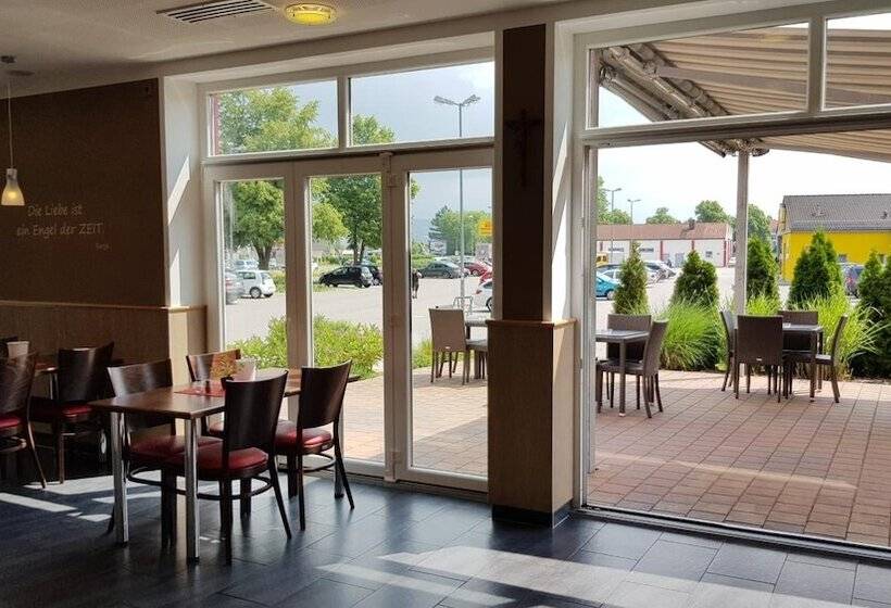 Dream Inn Hotel Regensburg Ost