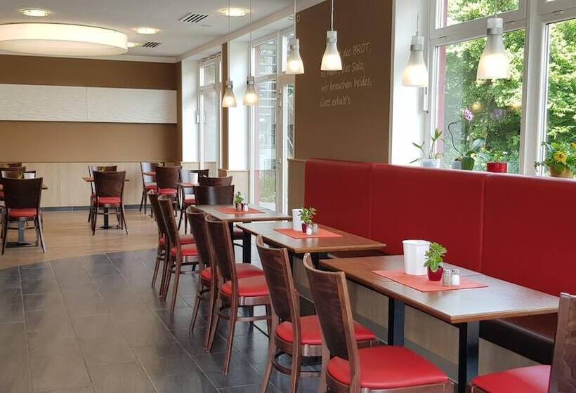 Dream Inn Hotel Regensburg Ost