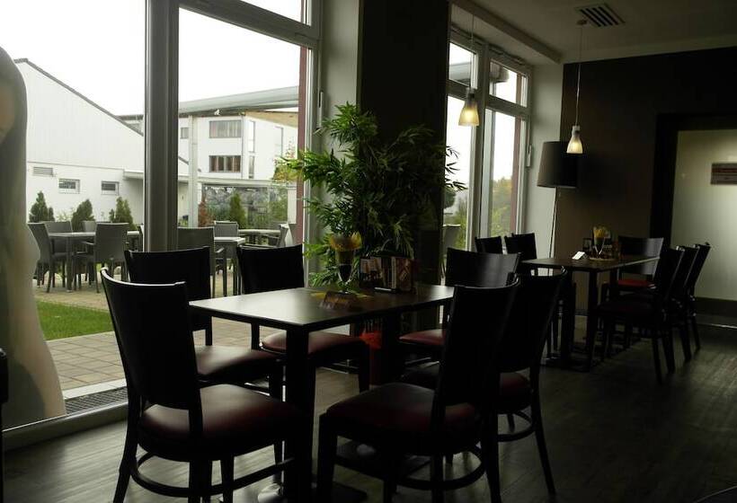 Dream Inn Hotel Regensburg Ost