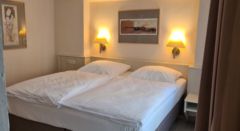 酒店 Garni  Am Ellinger Tor