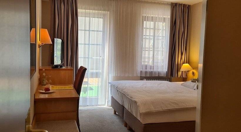 酒店 Garni  Am Ellinger Tor