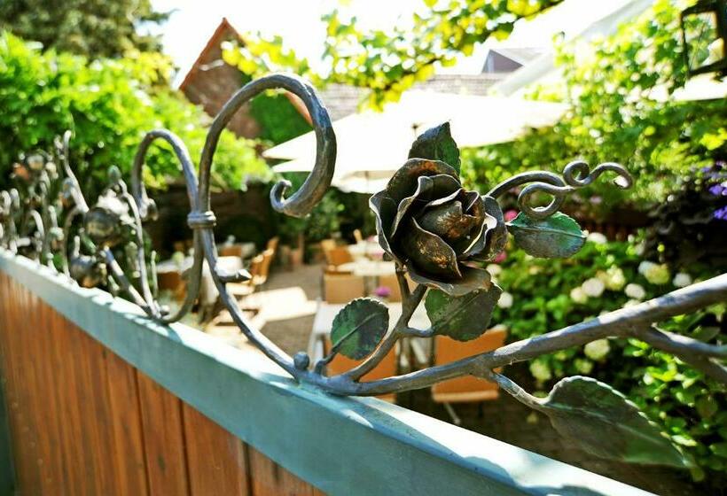 Отель Gasthaus Zur Krone