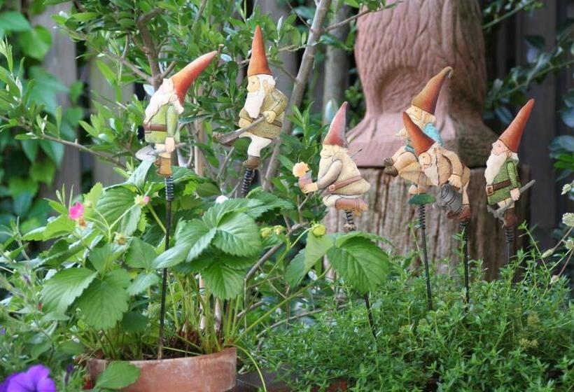 Отель Gasthaus Zur Krone