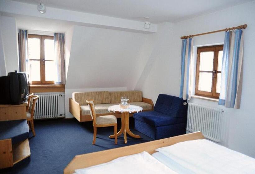 ホテル Gasthof Traubenbrau