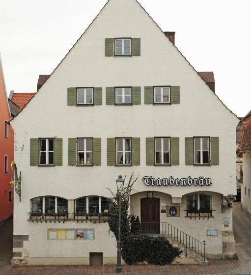 Отель Gasthof Traubenbrau