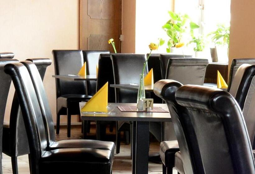 Отель Jägerhof