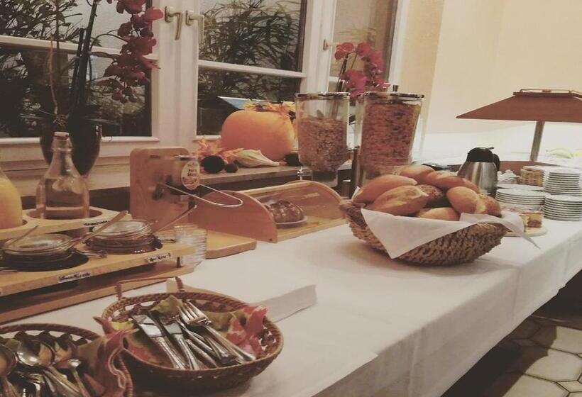 Отель Jägerhof