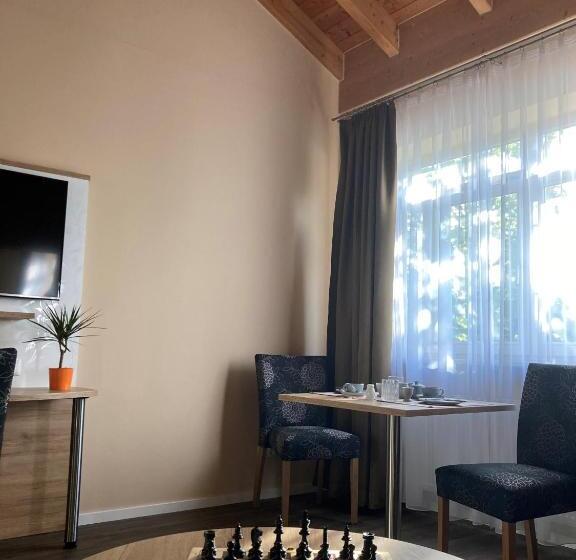 호텔 Konradp Holzkirchen