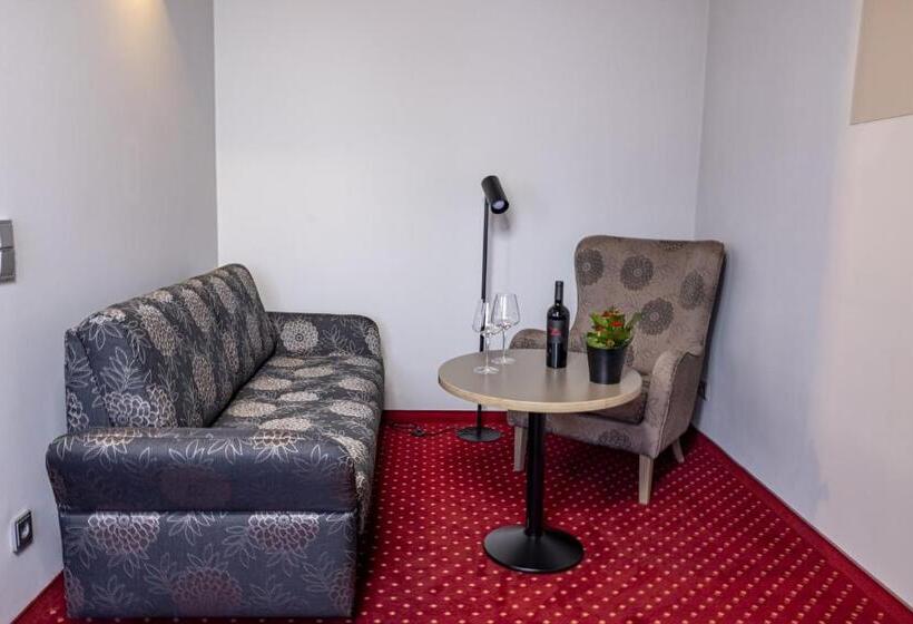 호텔 Konradp Holzkirchen