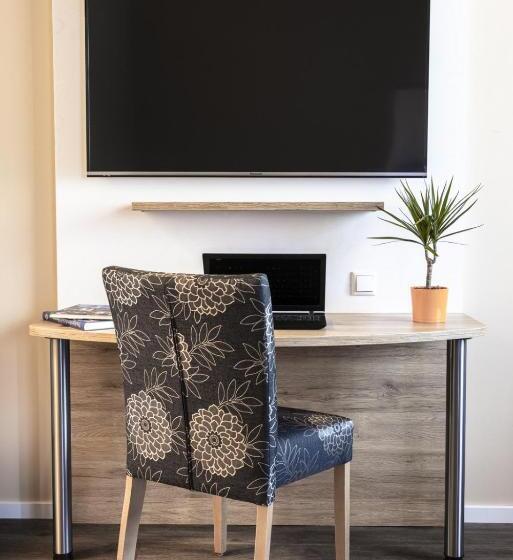 호텔 Konradp Holzkirchen