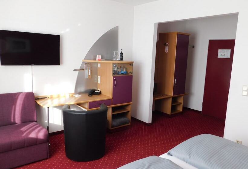 호텔 Konradp Holzkirchen