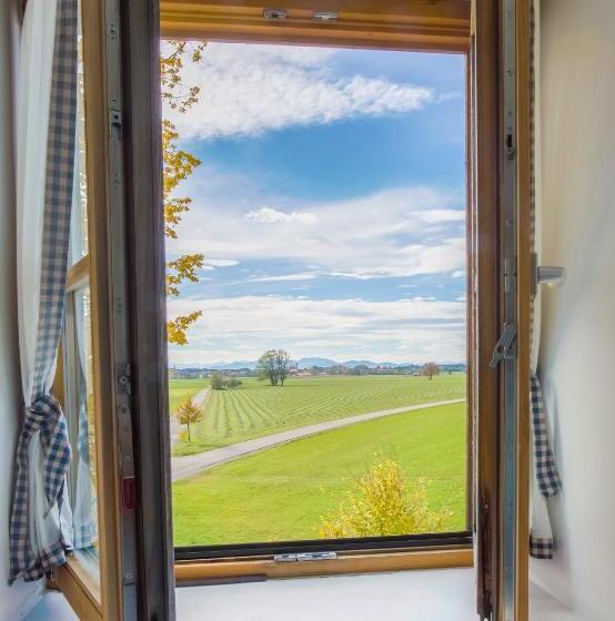 Landhotel & Gasthof Baiernrain