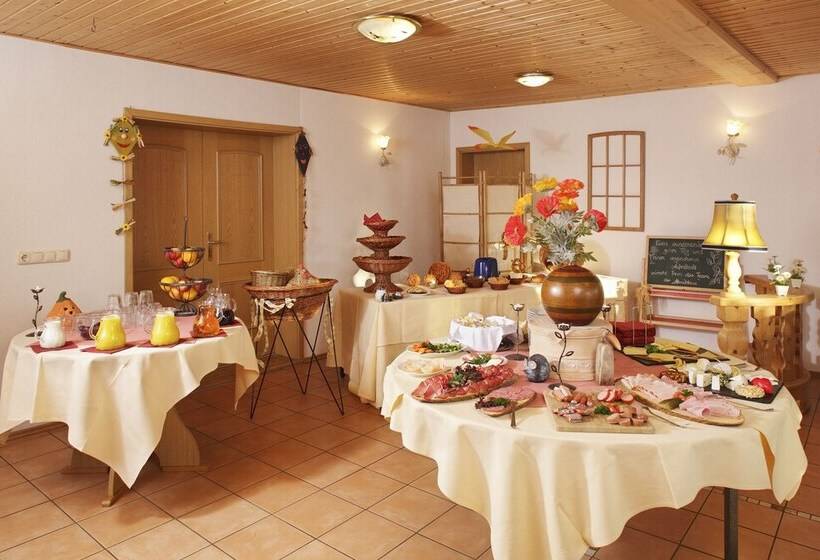 Land Und Aktivhotel Altmühlaue