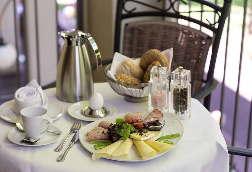 호텔 Mainpromenade S