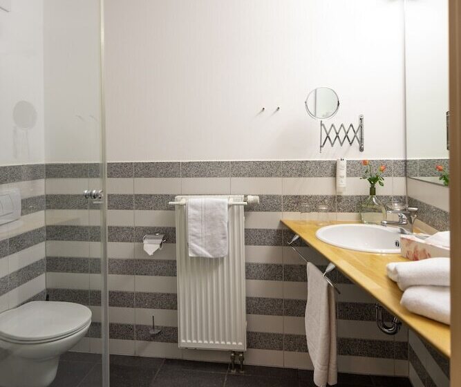 호텔 Mainpromenade S