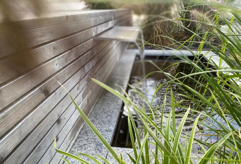 Отель Pension Scharl Am Maibaum