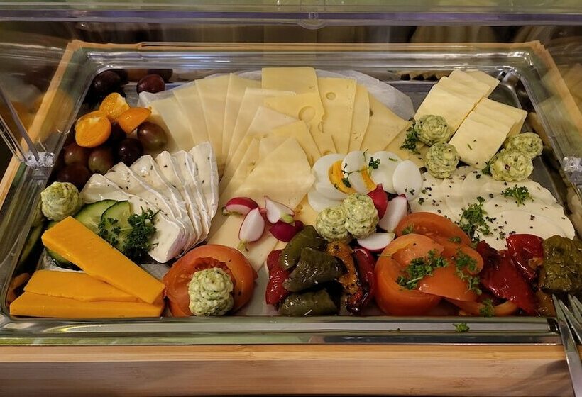 호텔 Pension Zur Neuenburg