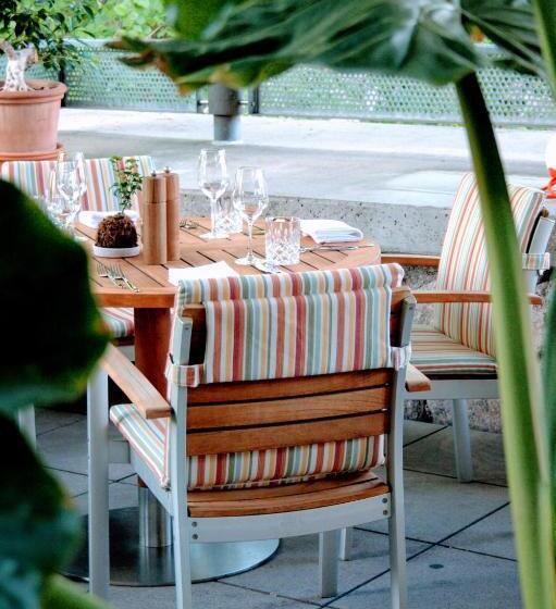 호텔 Residenz Im Schloss Neuweier