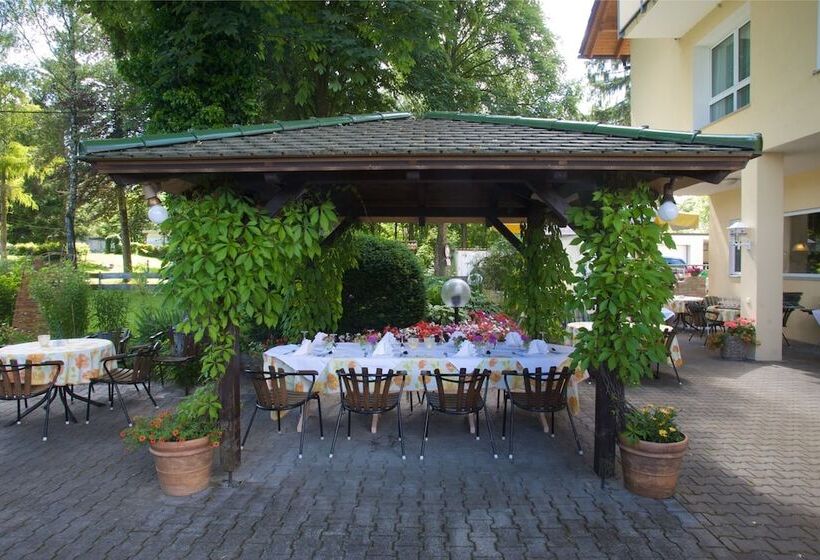 Отель & Restaurant Dornweiler Hof