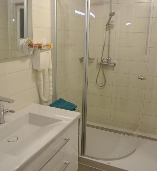 Отель Restaurant Goldenes Lamm