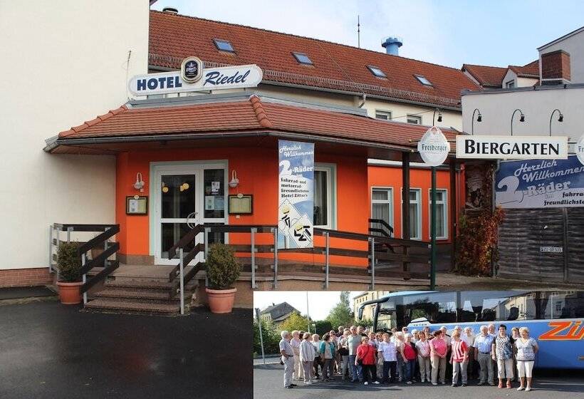 ホテル Riedel