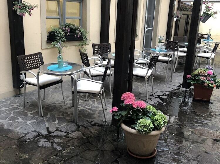 בית מלון כפרי Sandstern