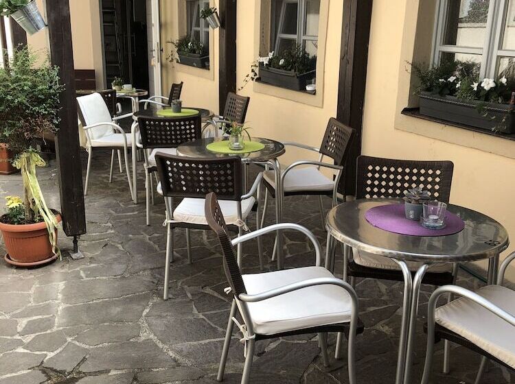 בית מלון כפרי Sandstern