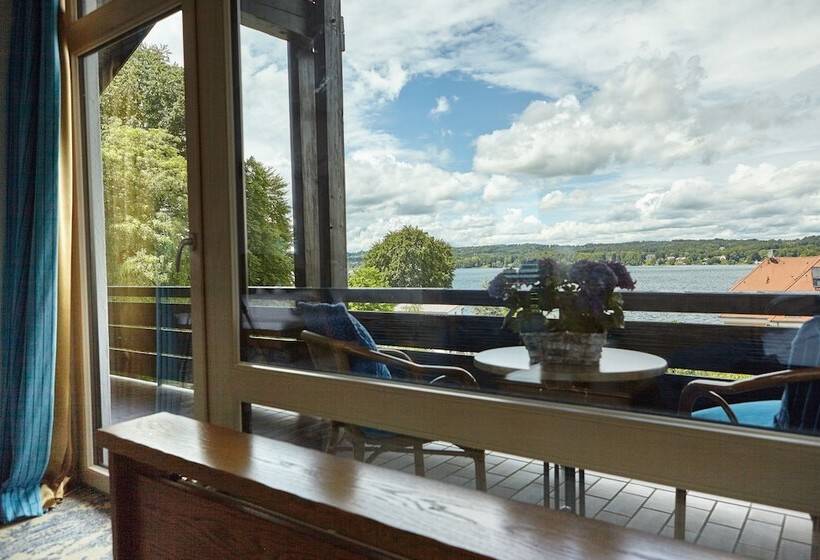 Отель Schloss Berg