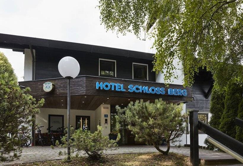 Отель Schloss Berg