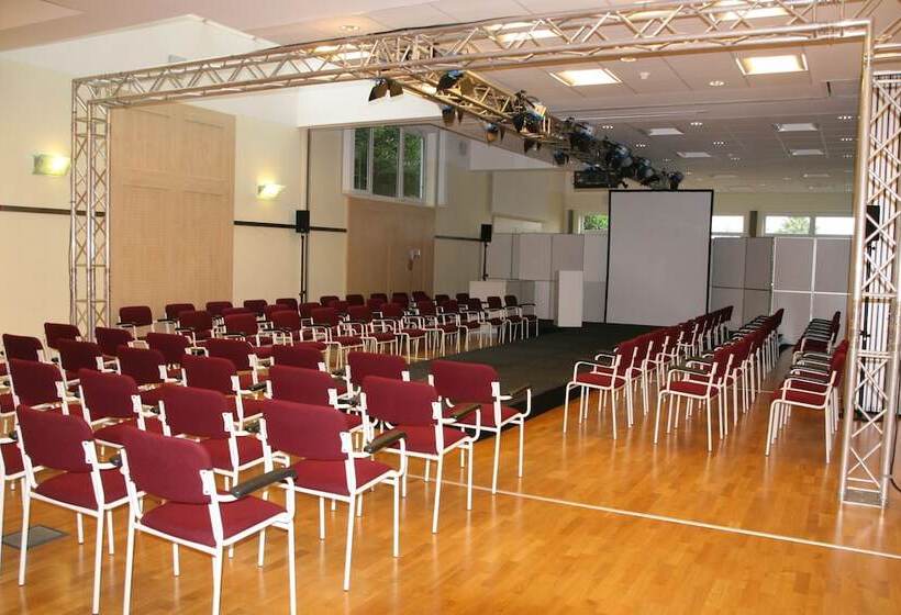 Отель Schloss Berg