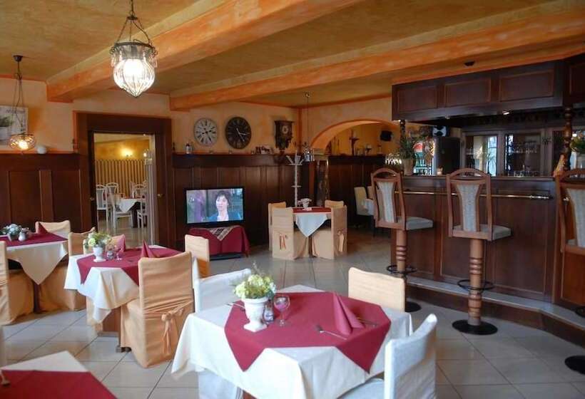 ホテル Schwarzer Bar