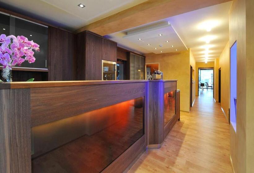 호텔 Straubs Schone Aussicht