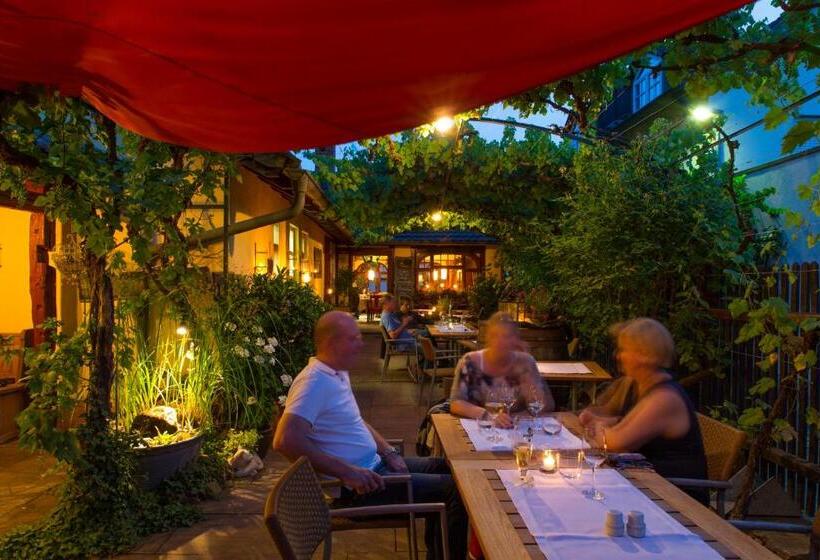 Отель Weinhaus Stern