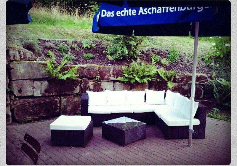 酒店 Und Restaurant Grüner Hahn