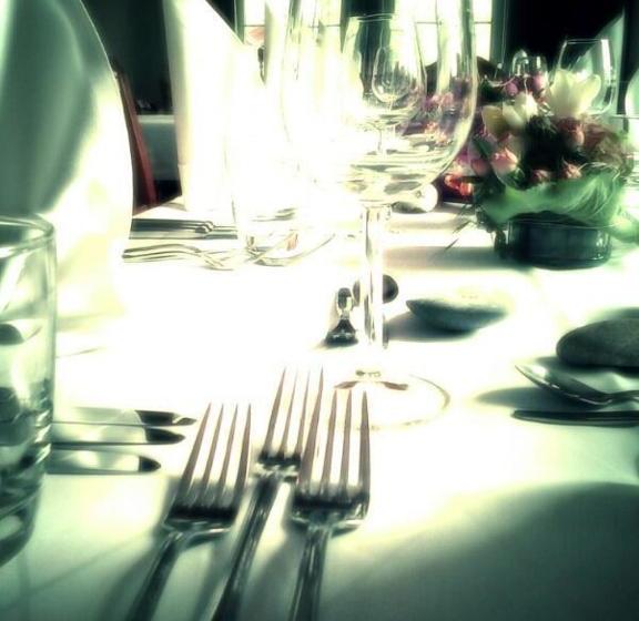 酒店 Und Restaurant Grüner Hahn