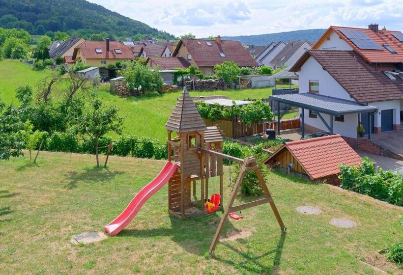 Main Vinotel Weingut Helmstetter