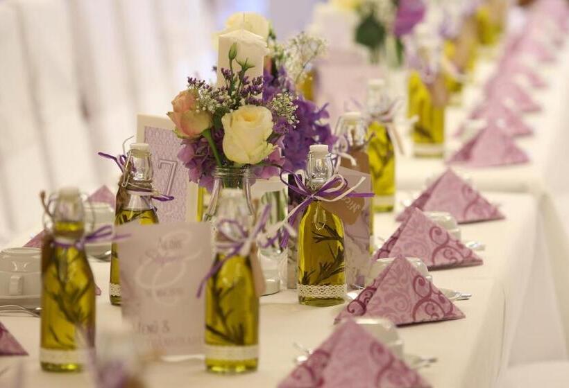 Metzgerei Gasthof Oberhauser   Hotel Zur Post