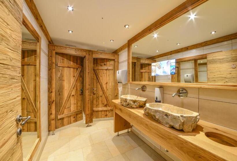 Metzgerei Gasthof Oberhauser   Hotel Zur Post