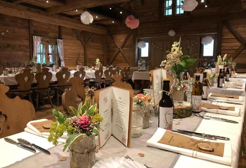 Metzgerei Gasthof Oberhauser   Hotel Zur Post