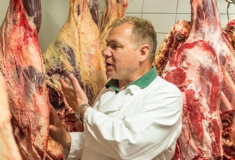 Metzgerei Gasthof Oberhauser   Hotel Zur Post